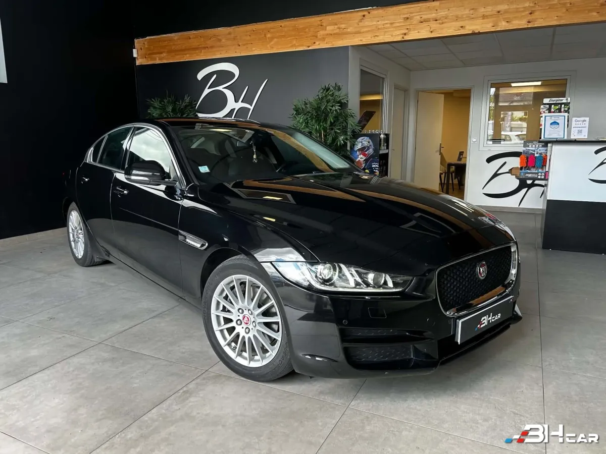 Jaguar Xe