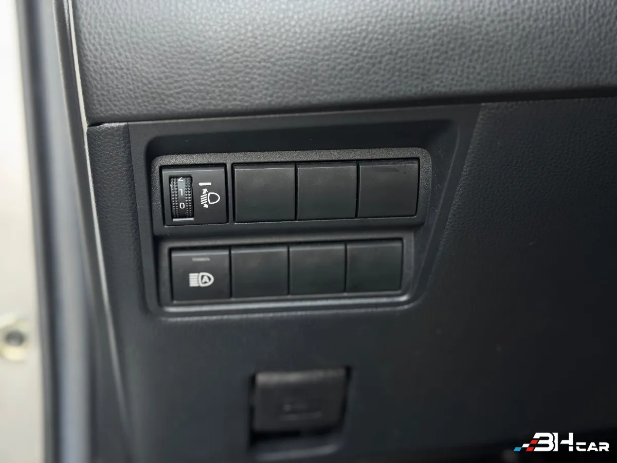 Toyota Yaris - photo 24