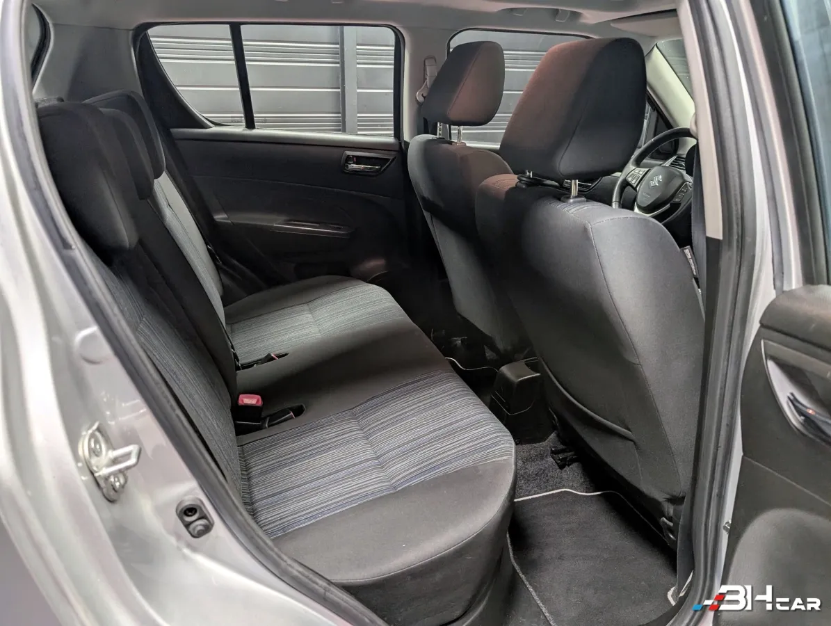 Suzuki Swift - photo 16
