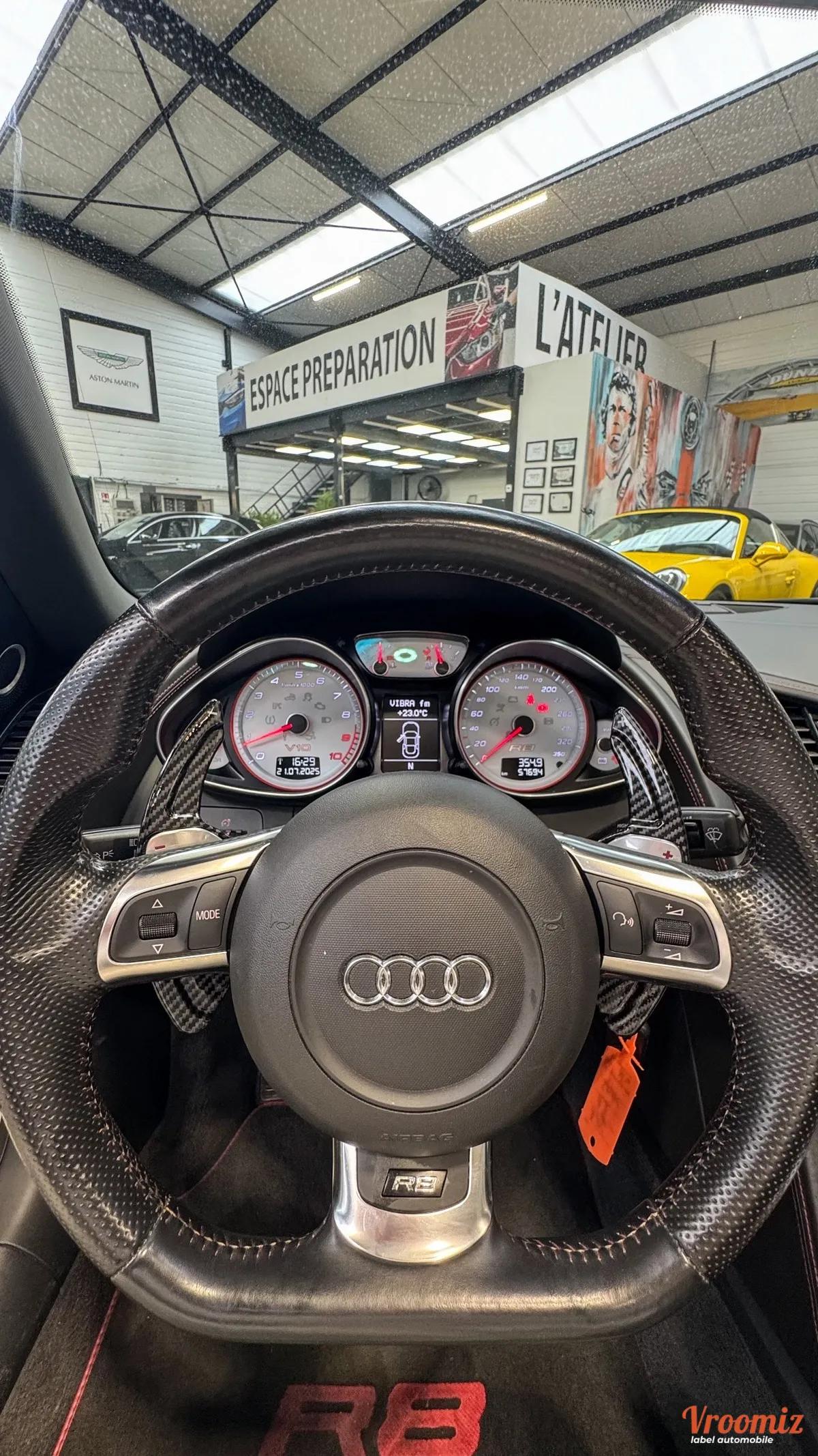 Audi R8 