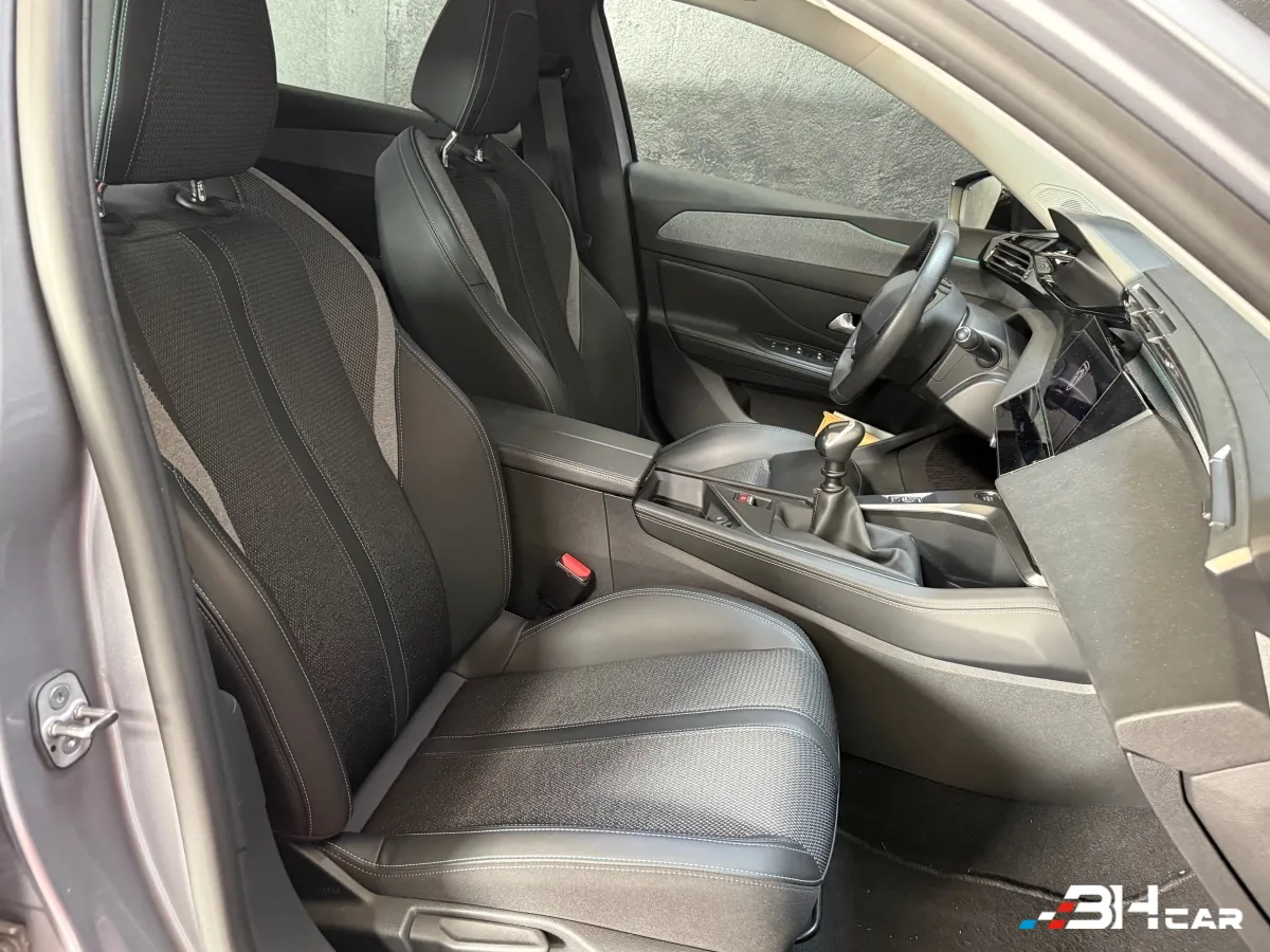 Peugeot 308 - photo 15