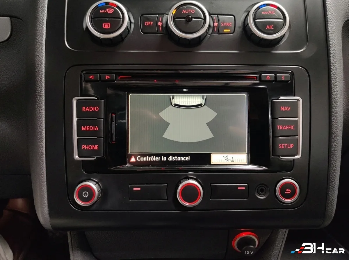 Volkswagen Touran - photo 14