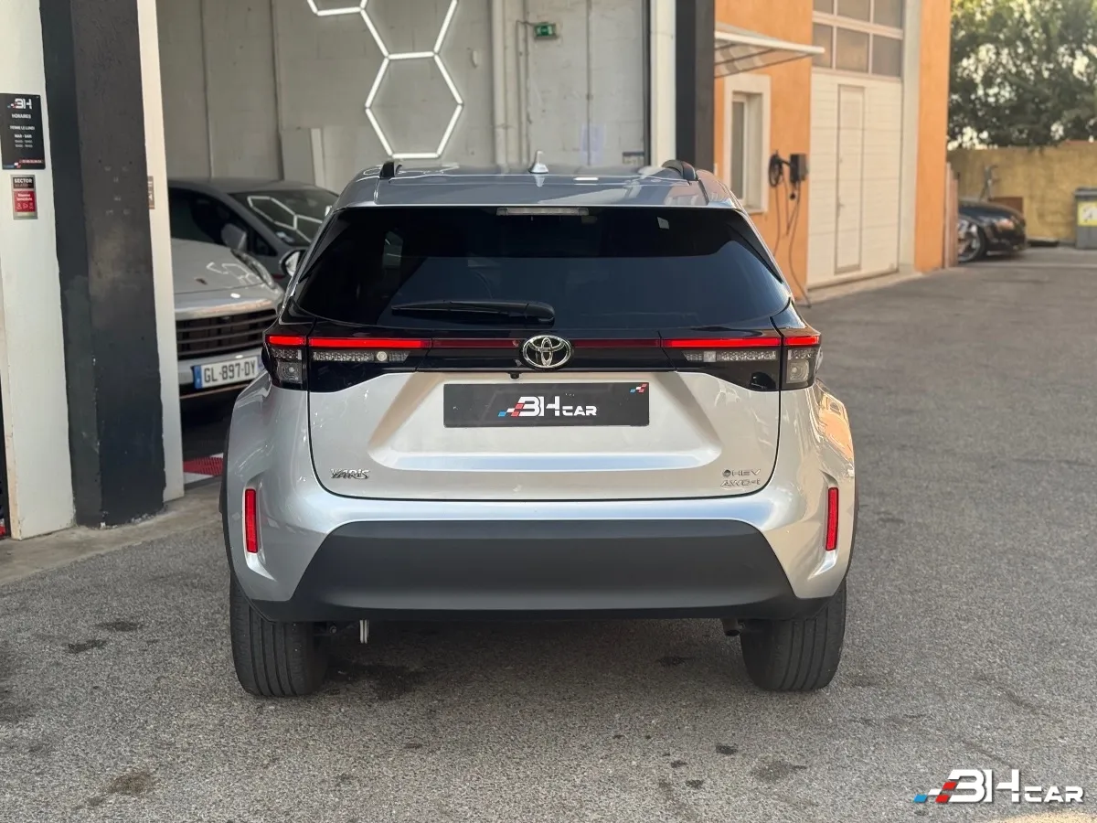 Toyota Yaris - photo 8