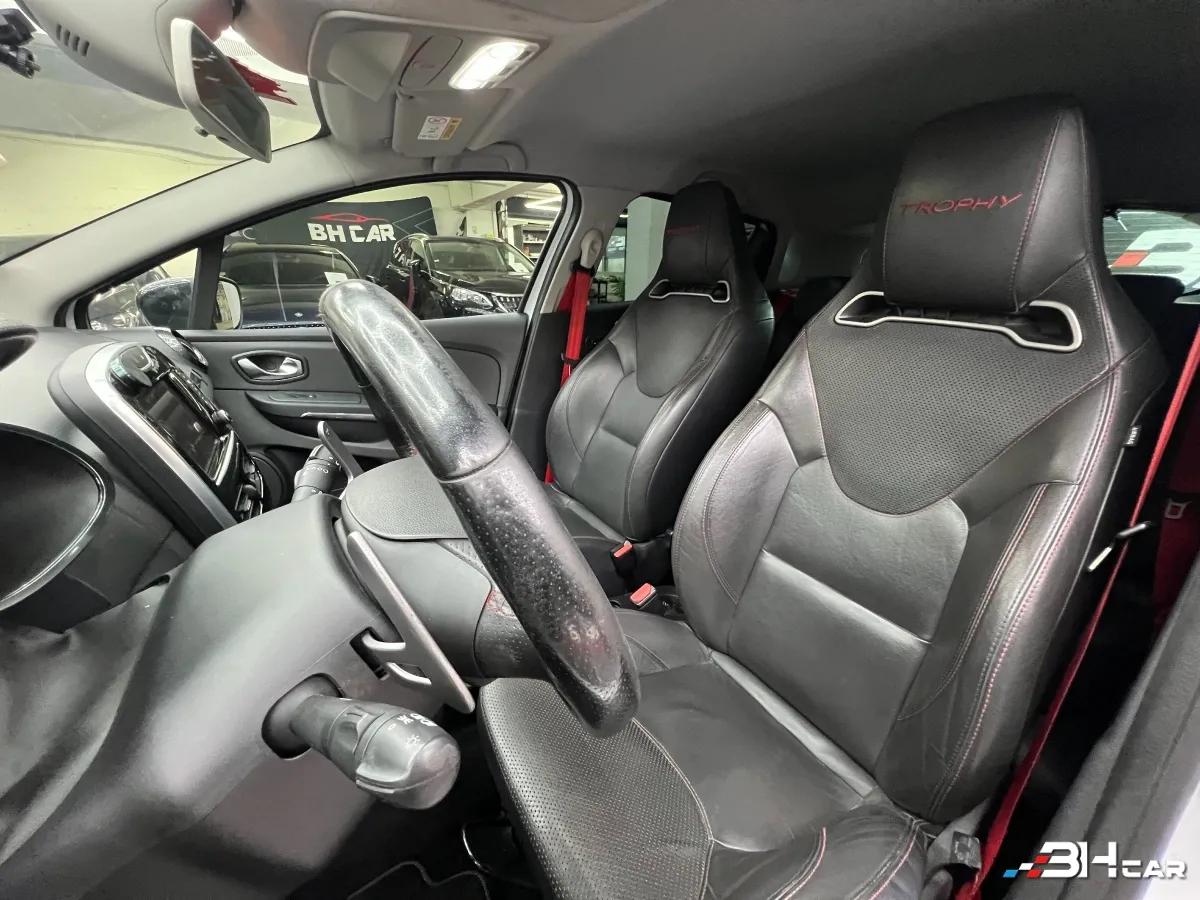 Aperçu indisponible de RENAULT Clio