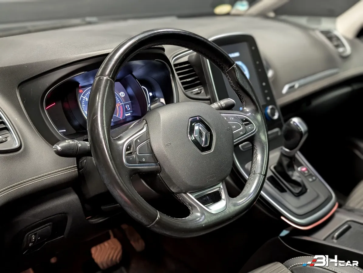 Renault Scenic - photo 9