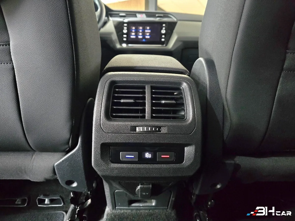 Volkswagen Touran - photo 36