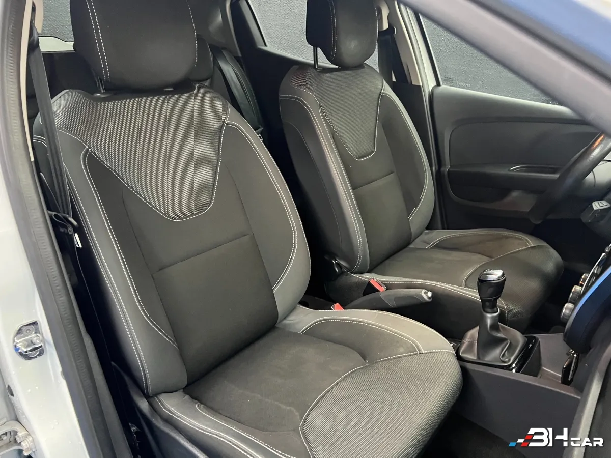 Renault Clio - photo 14