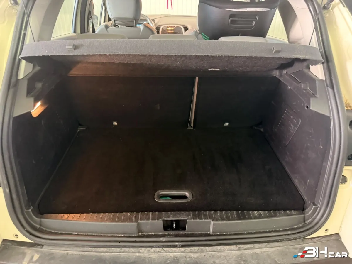Renault Captur - photo 16