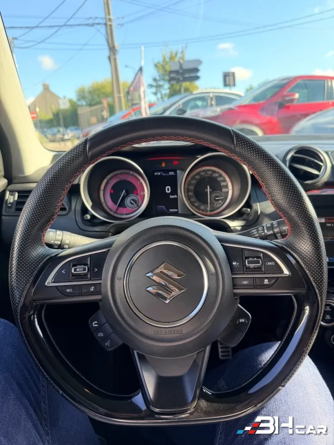 Suzuki Swift - photo 9