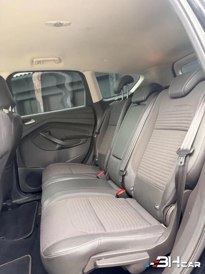 Ford Kuga - photo 13