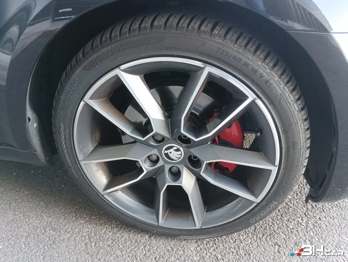 Skoda Octavia - photo 13
