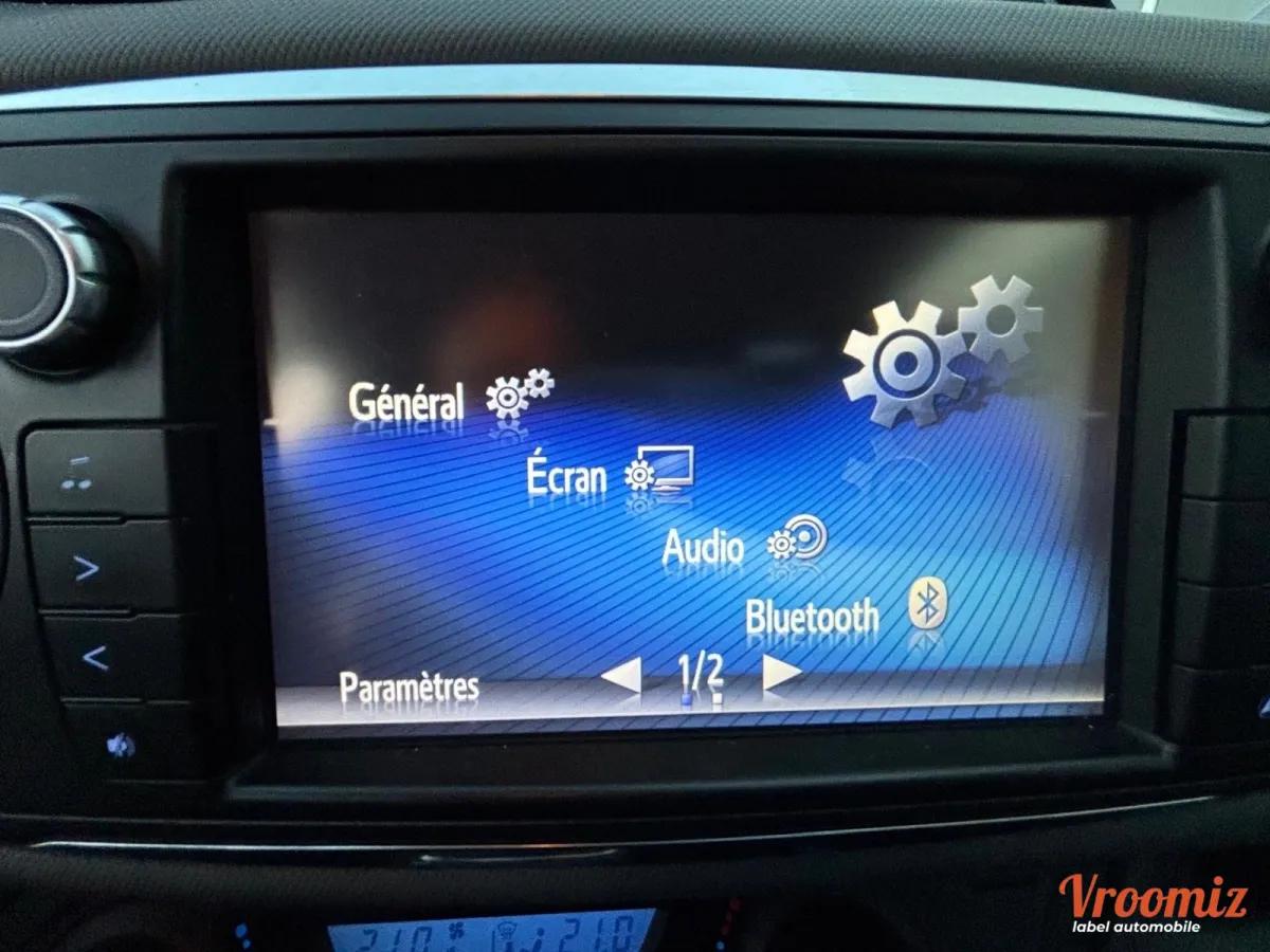 TOYOTA Yaris 3 phase 2 HSD 100h Design 5p