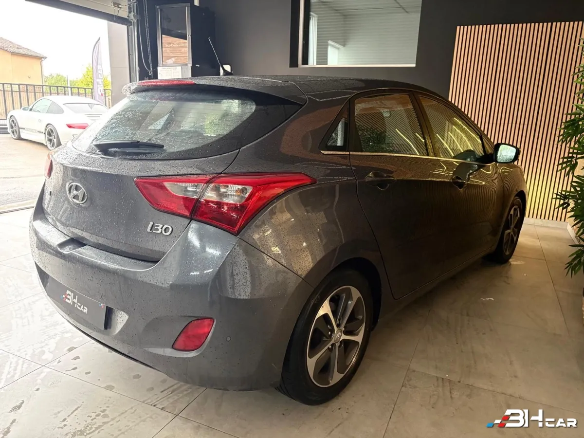 Hyundai I30 - photo 8