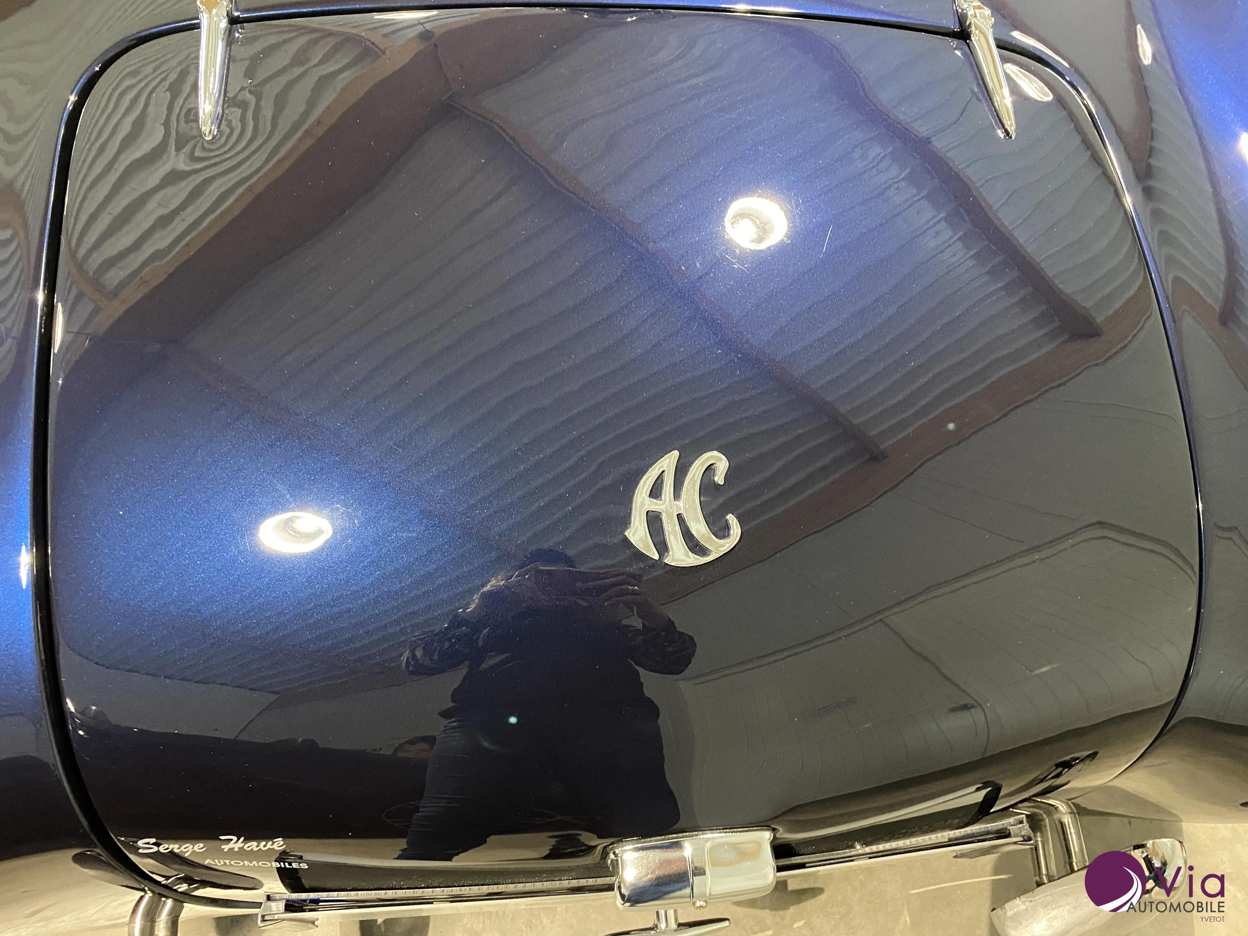 AC Cobra 427