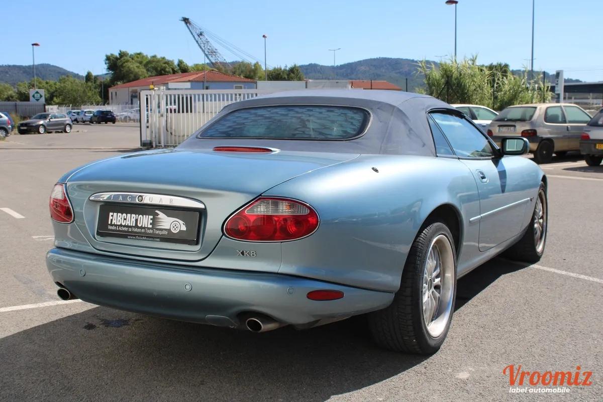 Jaguar Xk8 