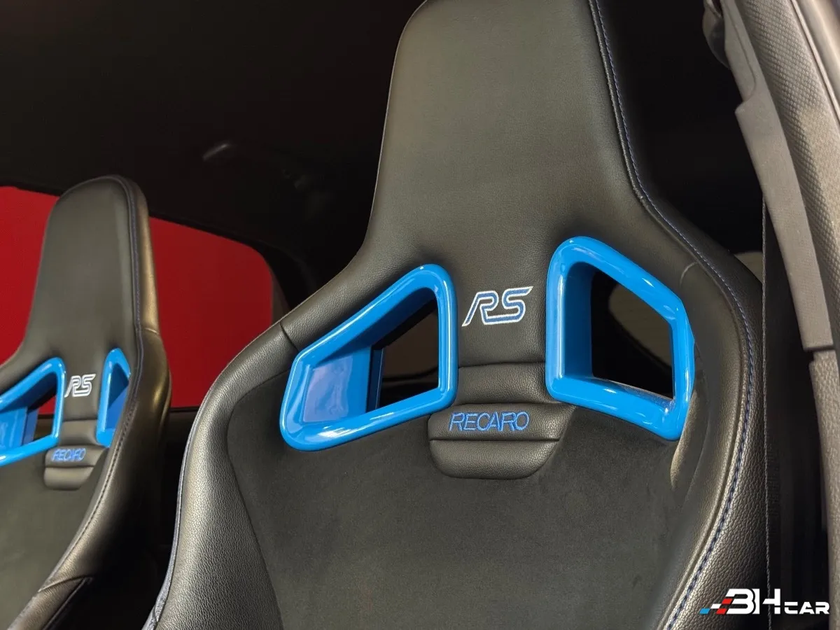 Ford Focus - photo 11