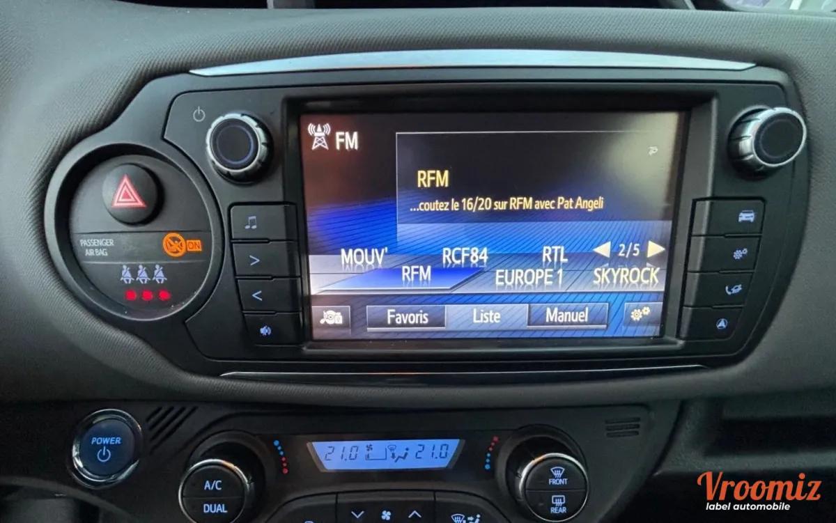 TOYOTA Yaris 3 phase 2 HSD 100h Design 5p