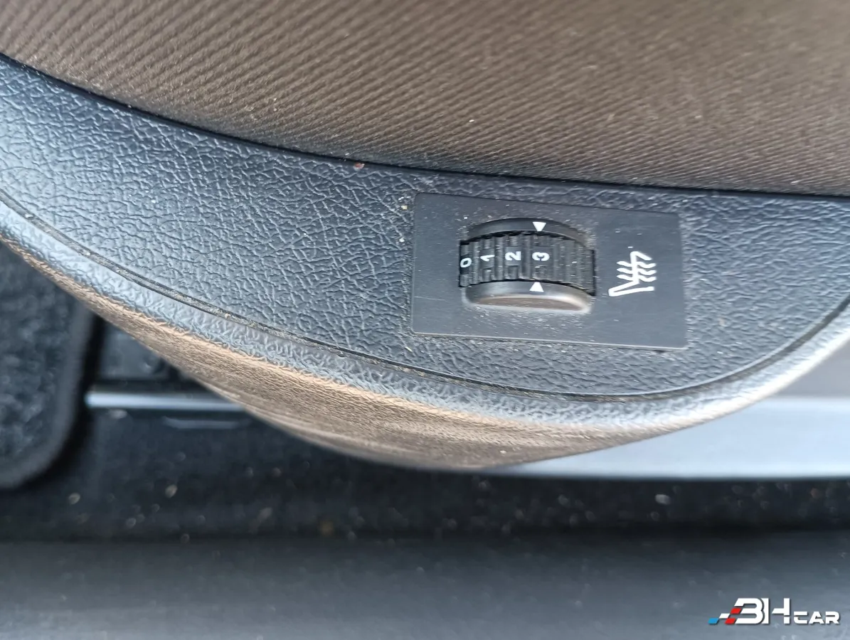 Peugeot 207 - photo 18