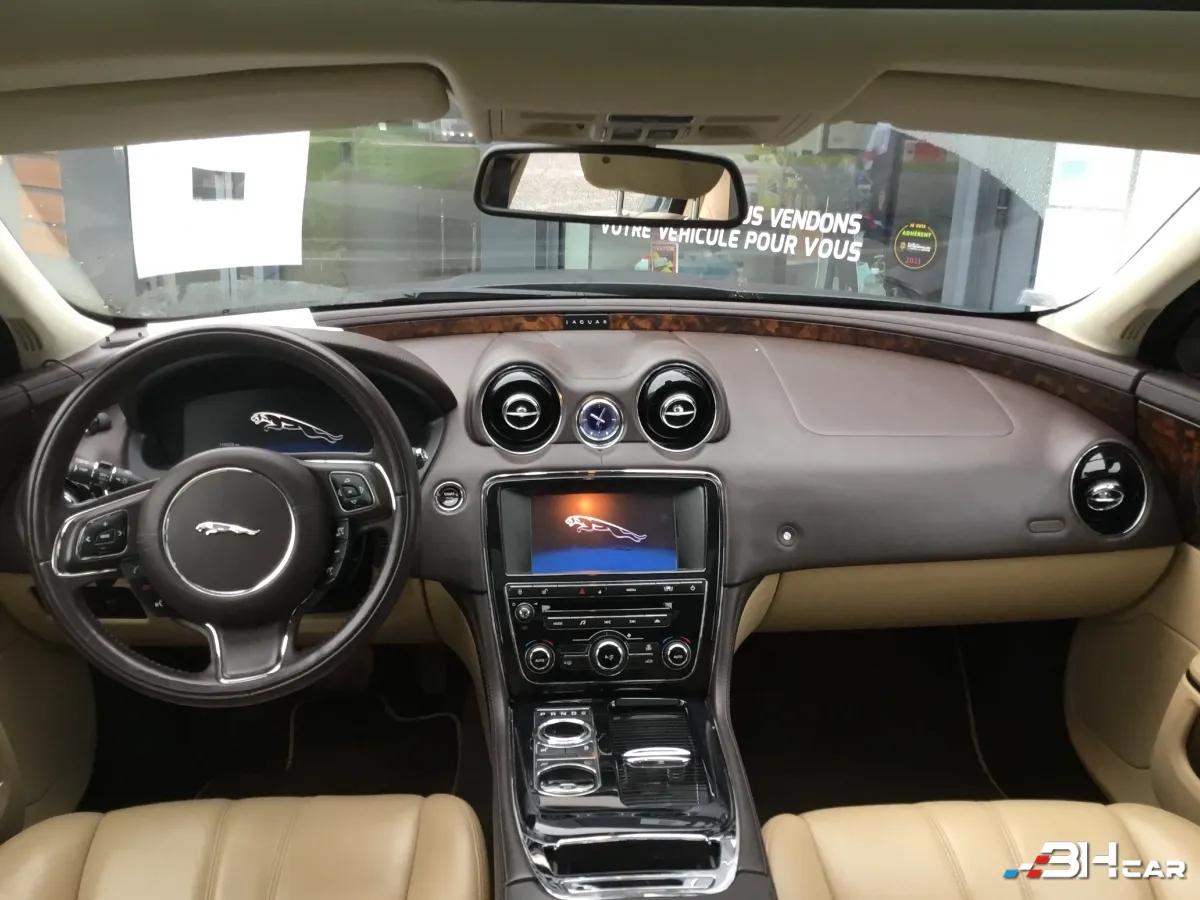 Aperçu indisponible de Jaguar XJ