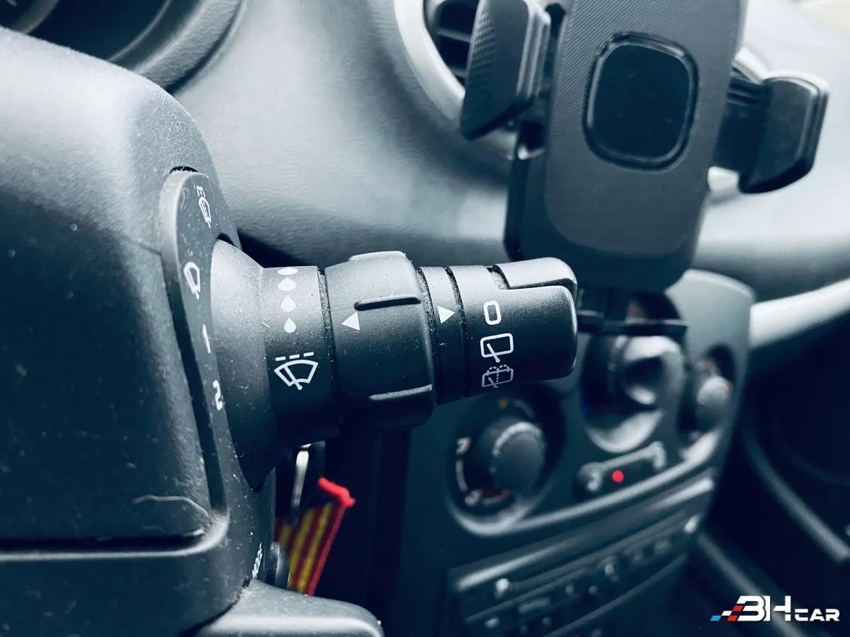 Aperçu indisponible de RENAULT Clio