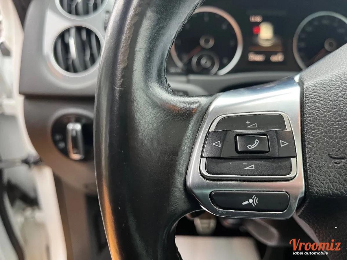 VOLKSWAGEN TIGUAN Phase 2 2.0 TDi BlueMotion 110 CH R LINE