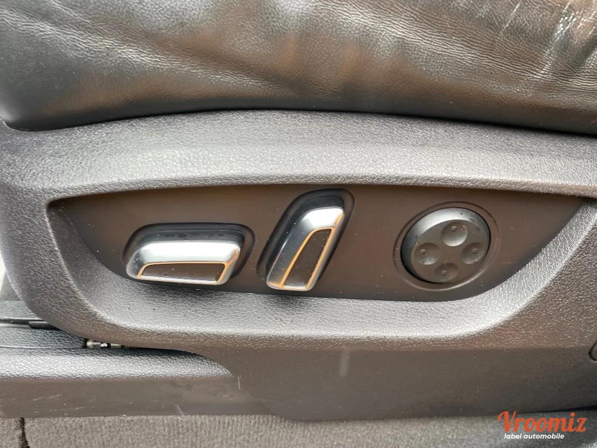 AUDI Q7 Phase 2 3.0 TDI V6 Quattro Tiptronic8 245 Boîte auto S LINE