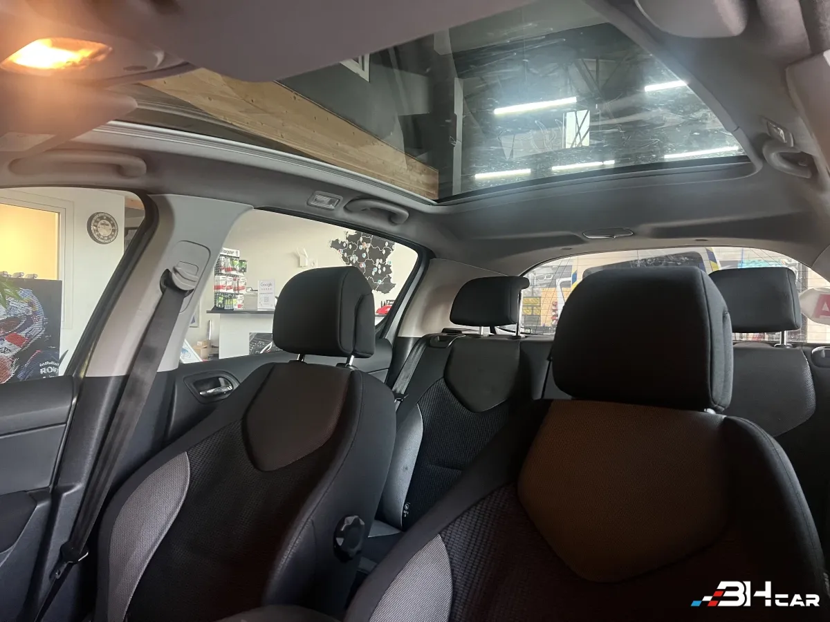 Peugeot 308 - photo 13