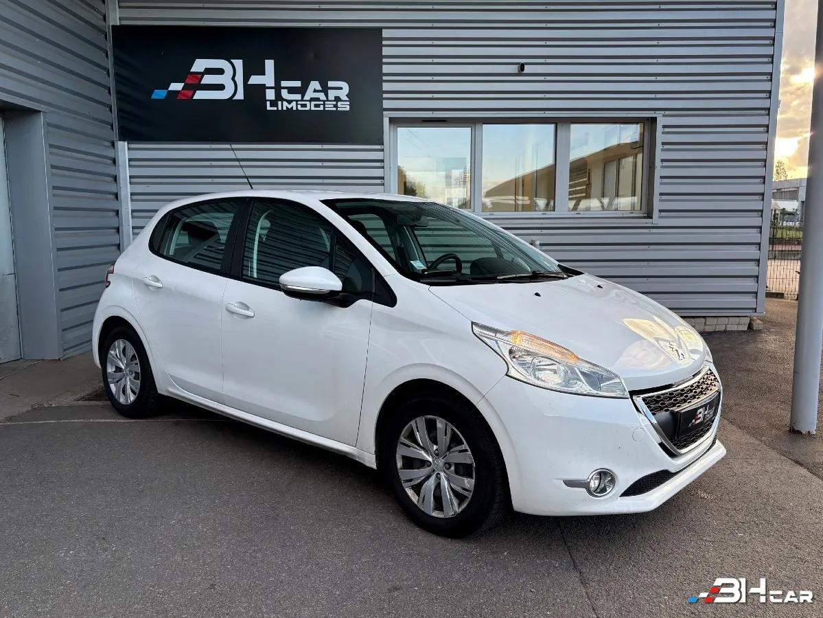 Peugeot 208 - photo 4