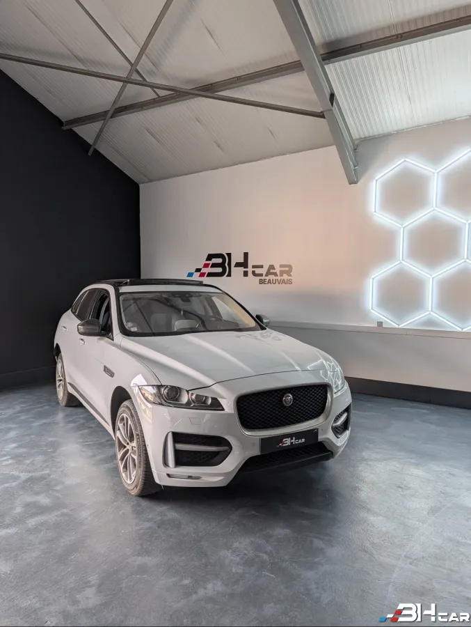 Jaguar F-pace