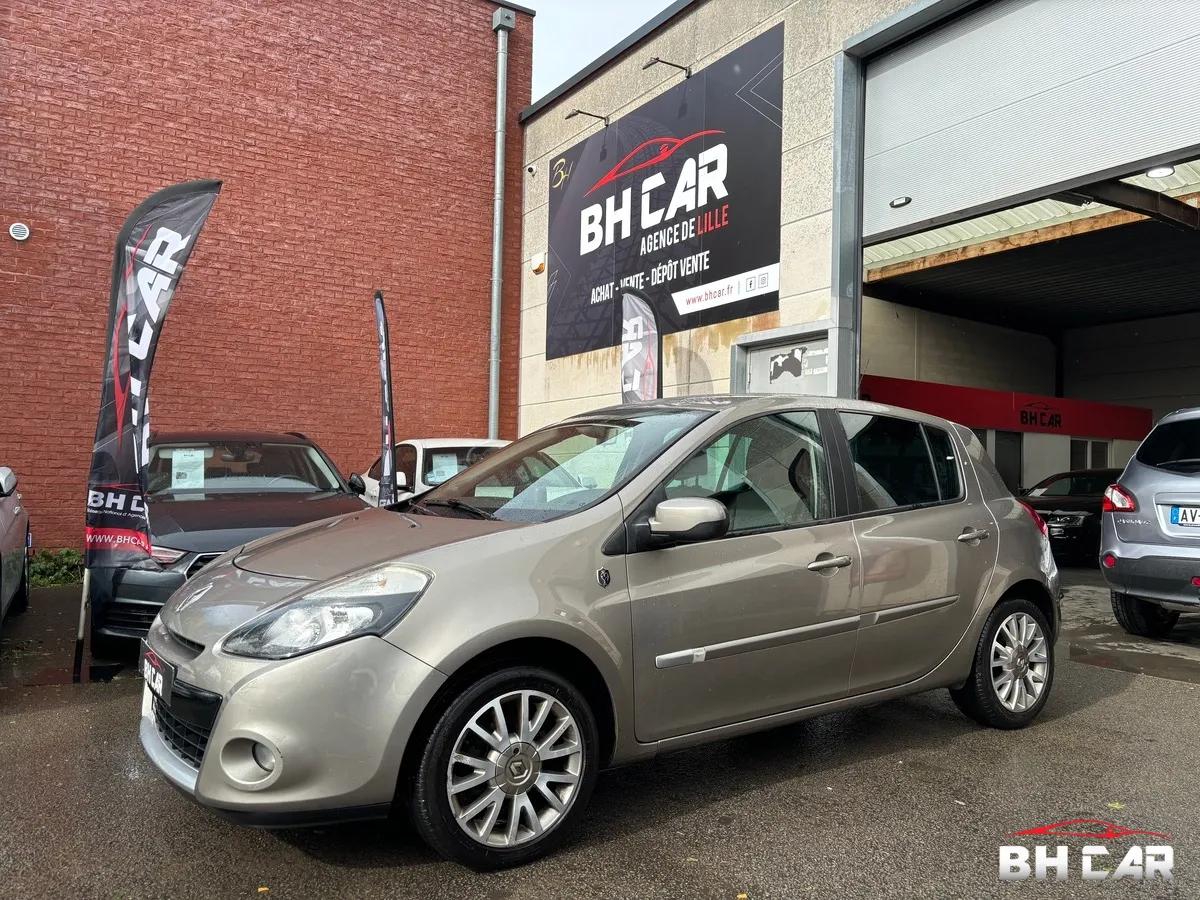 Image: RENAULT Clio XV France 1.2 tce 100ch