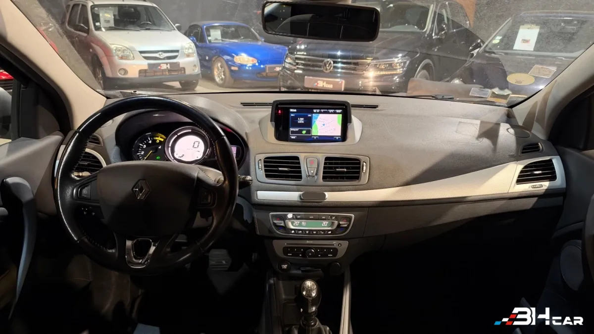 Renault Megane - photo 17