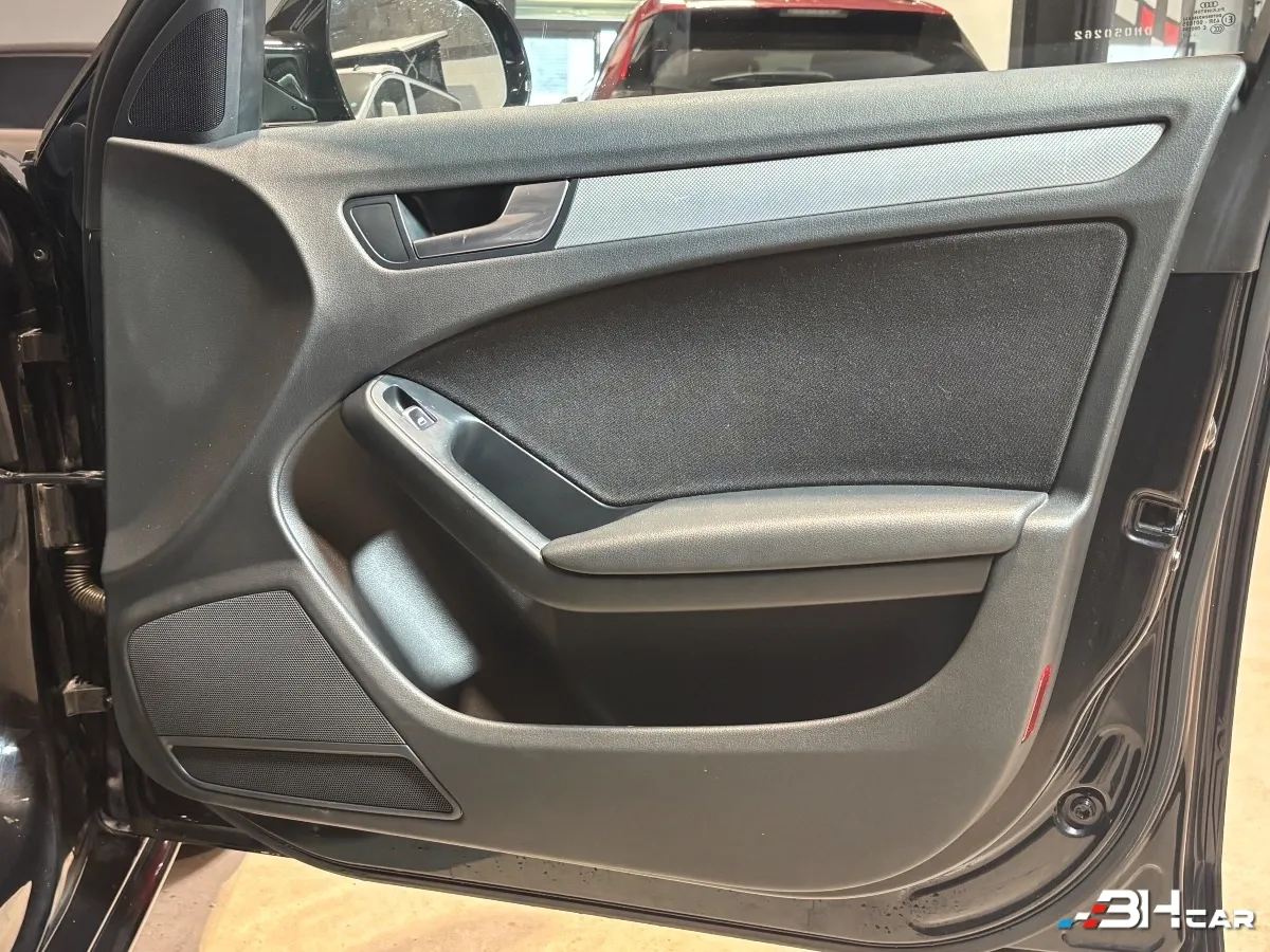 Audi A4 - photo 19
