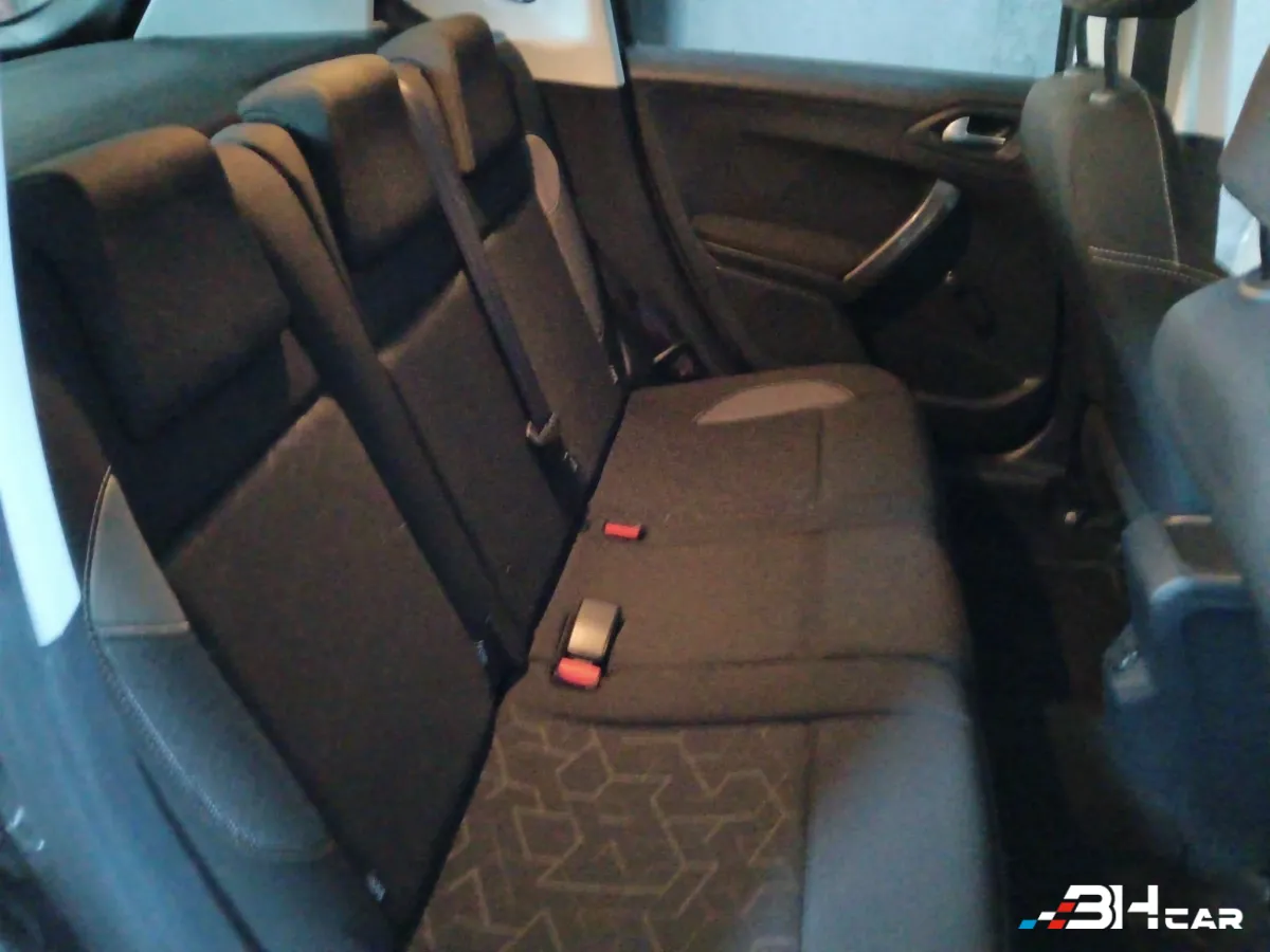 Peugeot 2008 - photo 17