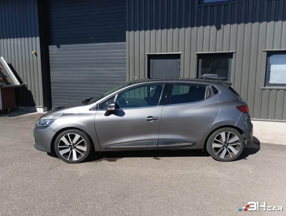 Renault Clio - photo 2