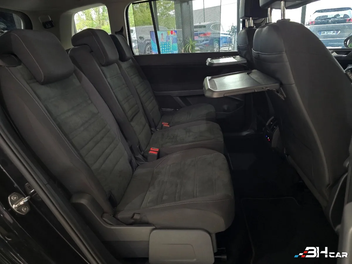 Volkswagen Touran - photo 25