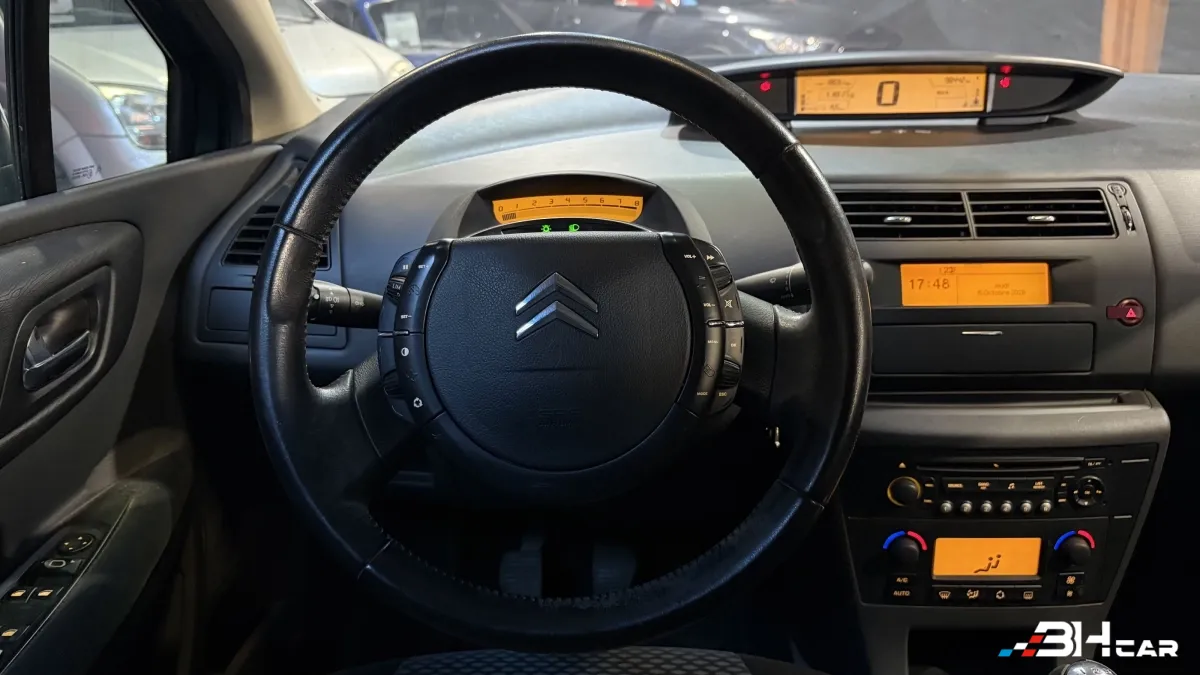 Citroen C4 - photo 16