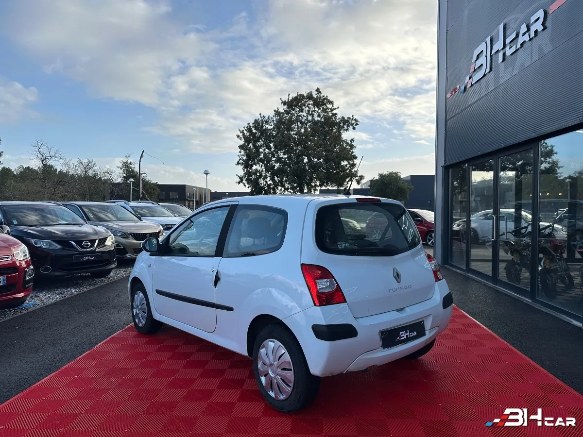 Renault Twingo - photo 3