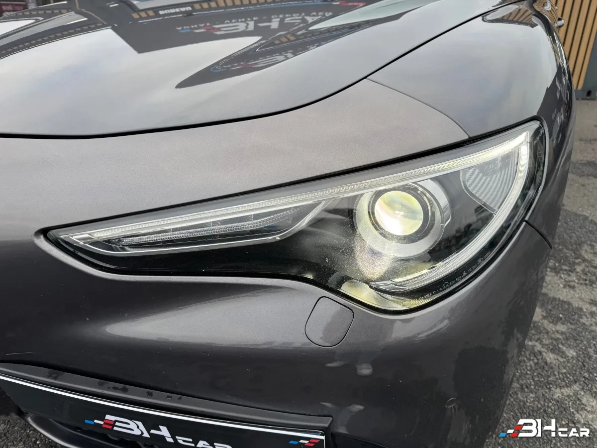 Alfa Romeo Stelvio - photo 8