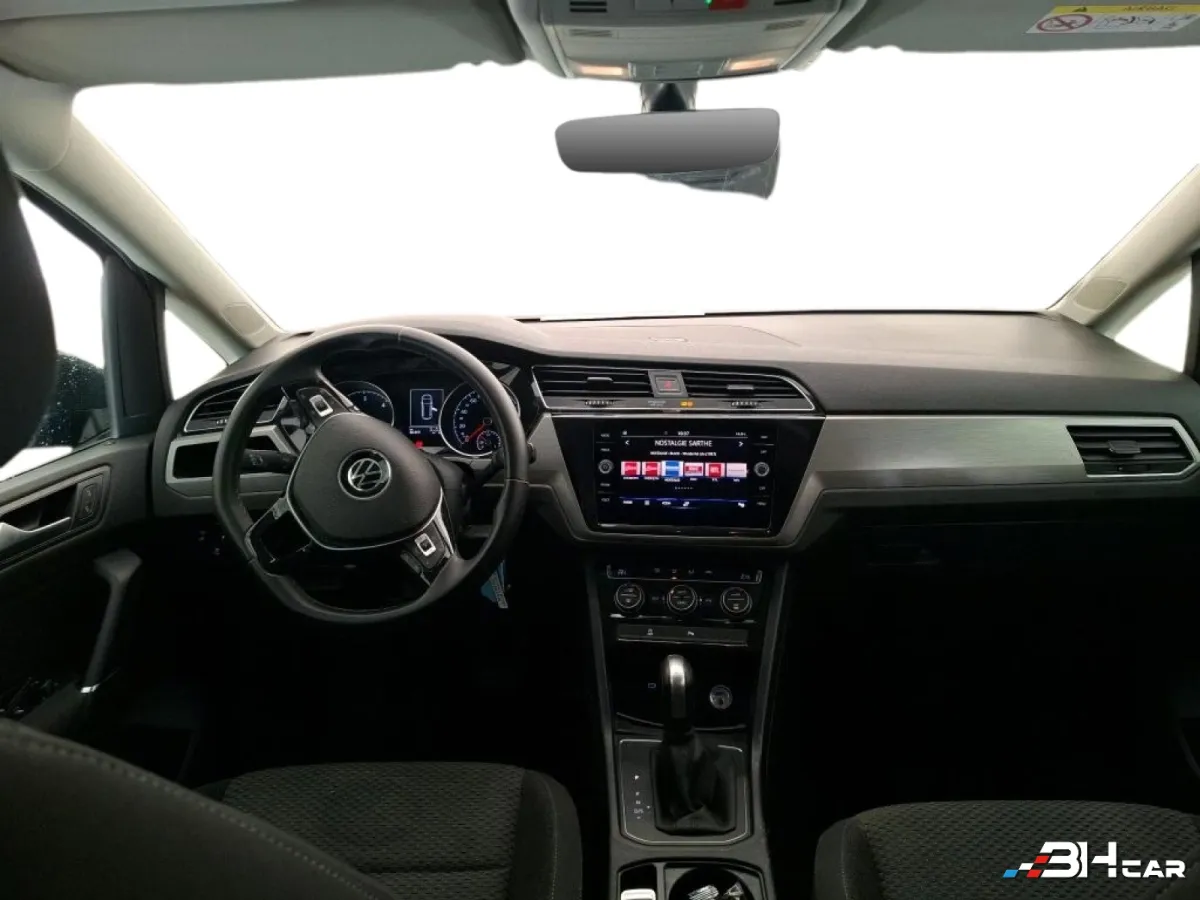 Volkswagen Touran - photo 9