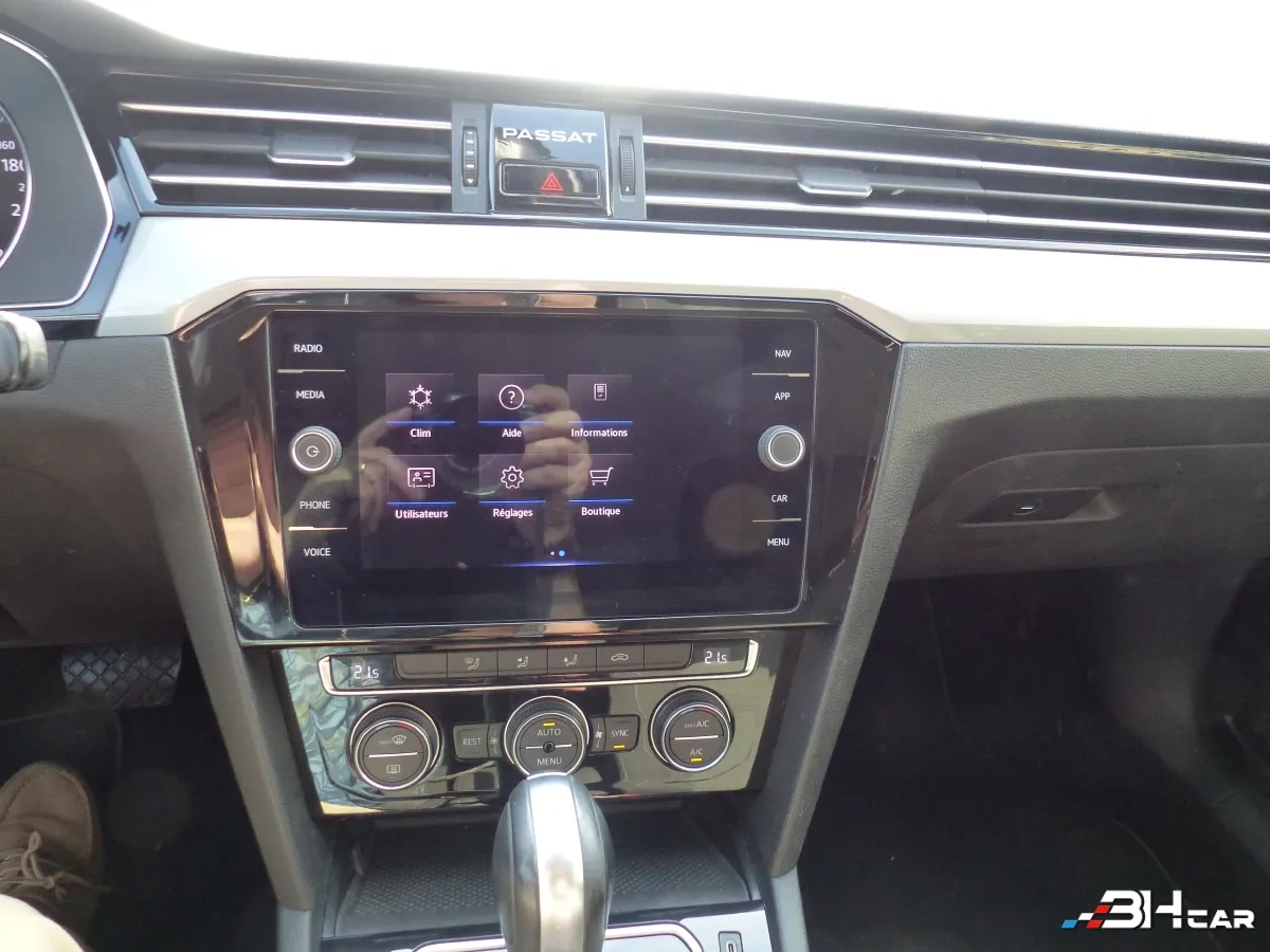 Volkswagen Passat - photo 19