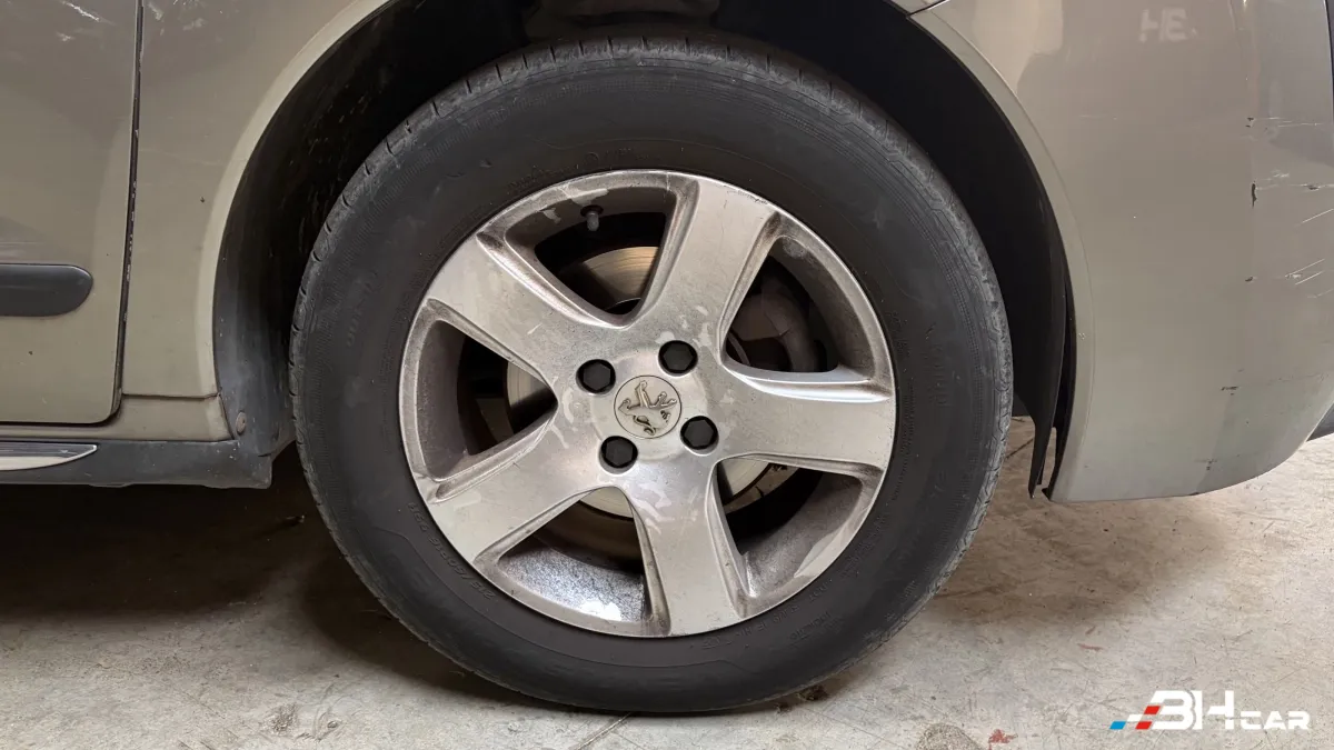 Peugeot 3008 - photo 12