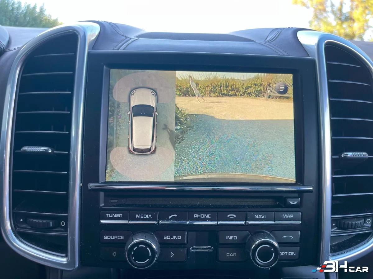 Porsche Cayenne - photo 23