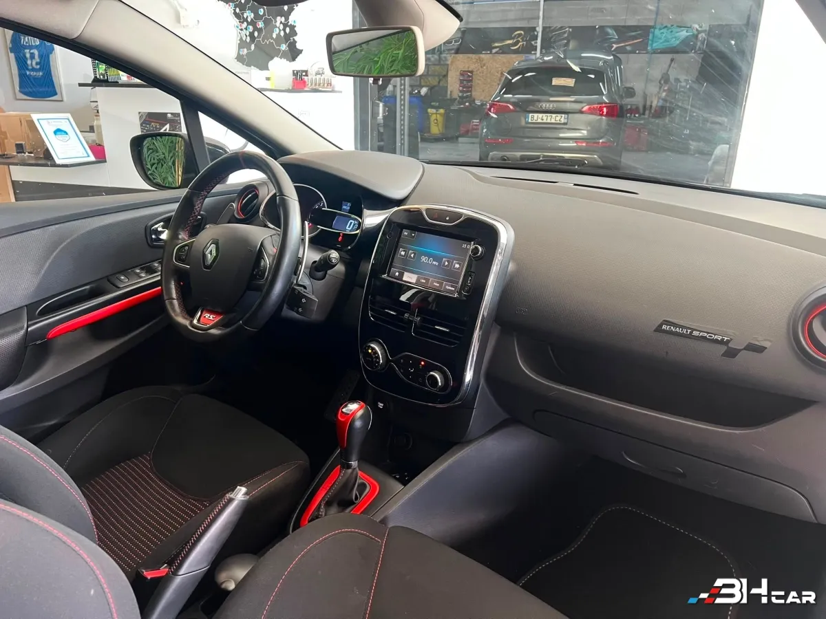 Renault Clio - photo 13