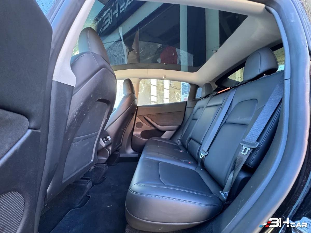 Aperçu indisponible de Tesla Model-y