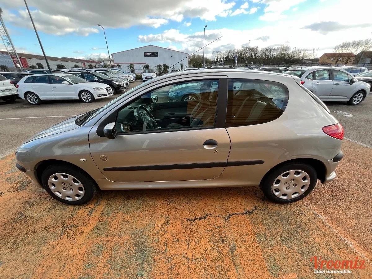 Peugeot 206 1.1 60 X-LINE