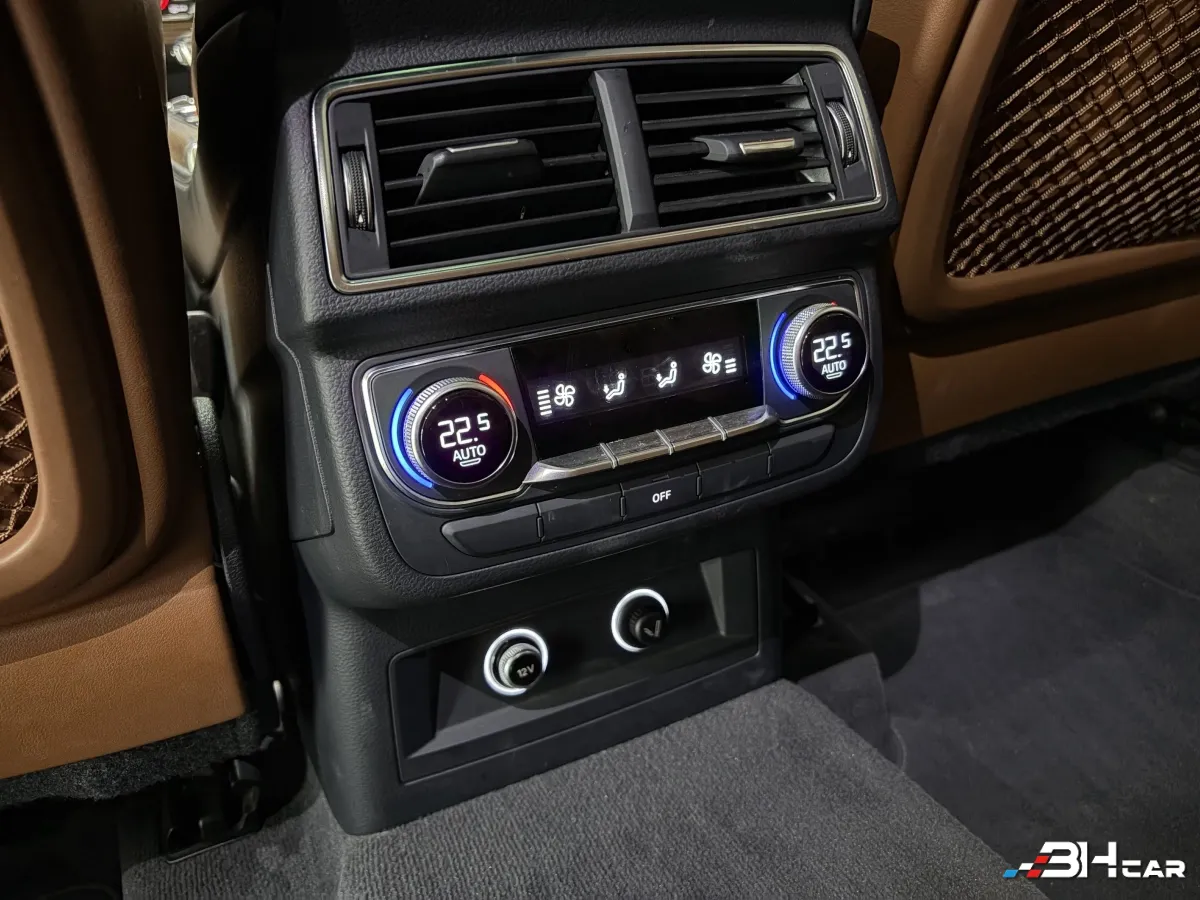 Audi Q7 - photo 21