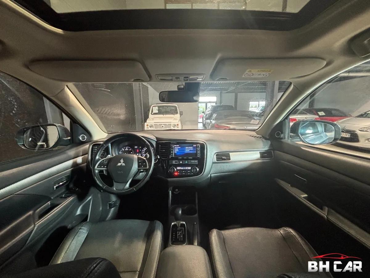 Aperçu indisponible de Mitsubishi Outlander