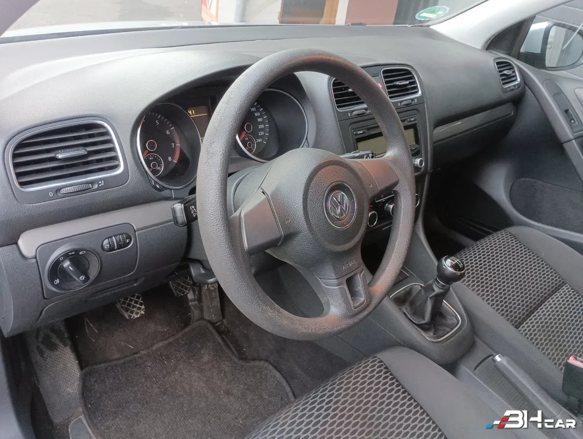 Volkswagen Golf - photo 14