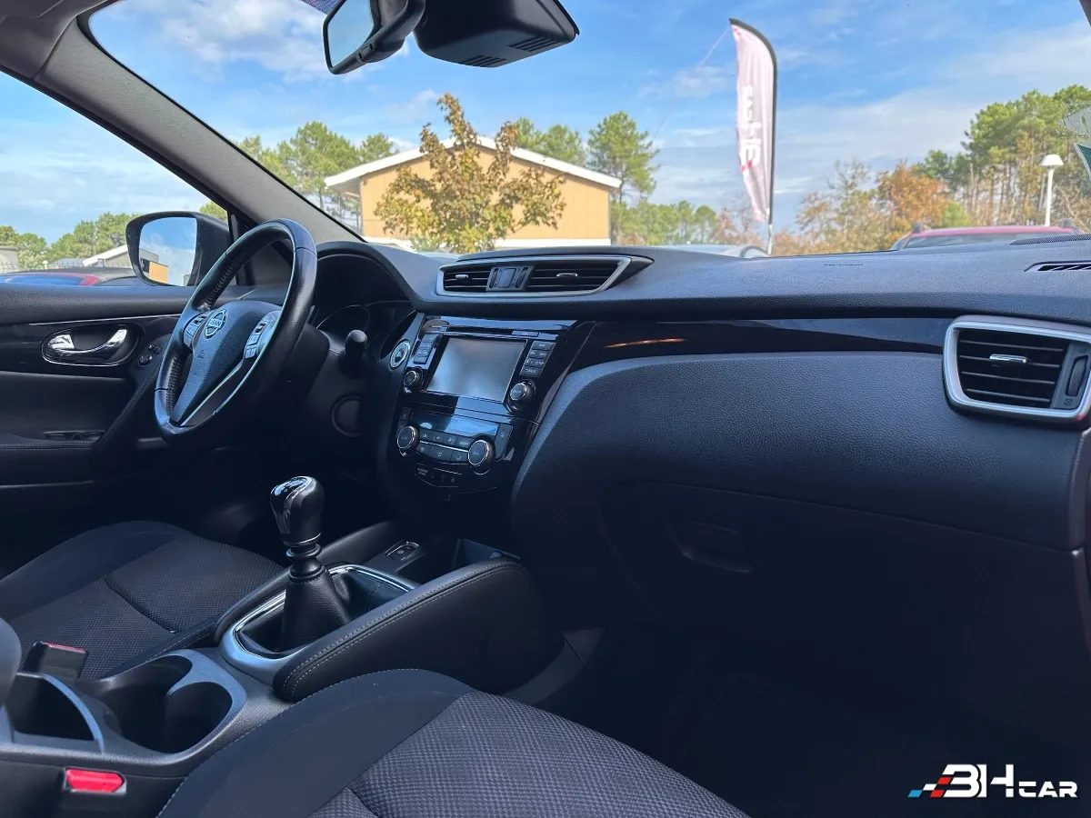 Nissan Qashqai - photo 8