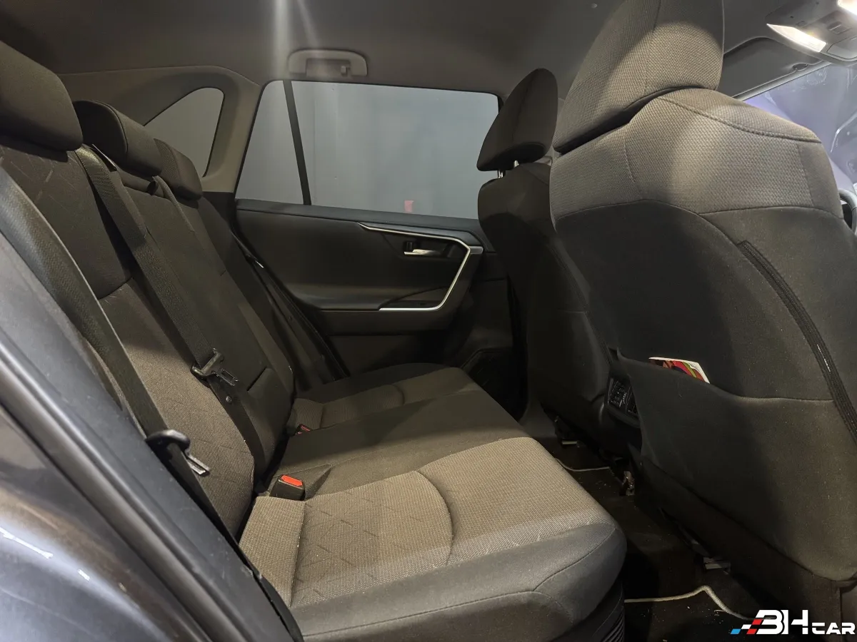 Toyota Rav-4 - photo 12